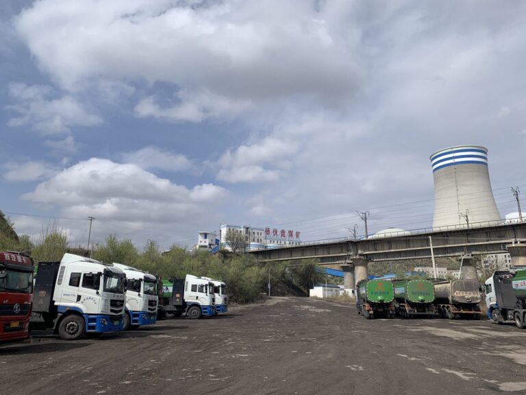 A practical example of zero-emission truck use: A coal transport truck in Yulin, Shaanxi Province