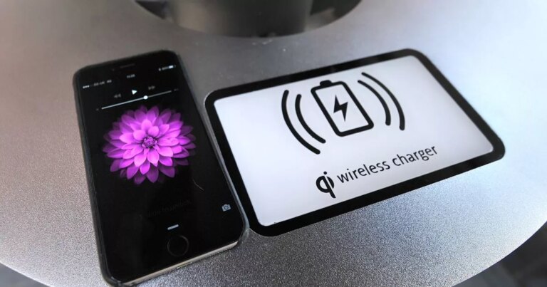 Simple Amazon gadget that ‘charges your Apple Watch in minutes’ is now £23 in bank holiday sale