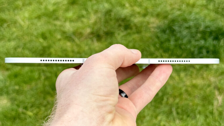 I’ve been secretly trying out the new iPad Pro – it’s Apple’s “thinnest gadget ever” but that’s not even the best part.