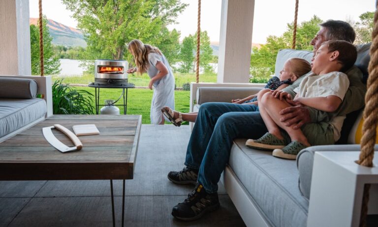 Gift ideas for family members bring everyone closer together