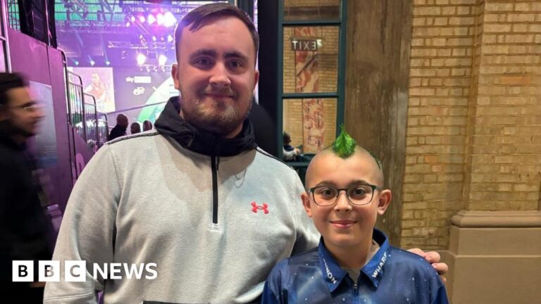 Suffolk darts prodigy Lennon Wharfe aims to be world number one
