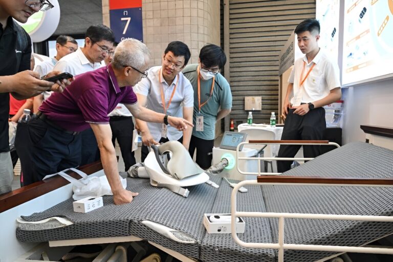 China’s elderly care sector adopts smart equipment to make up for labour shortages