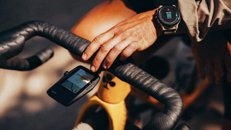 Gadget Flow’s Solar GPS Bike Computer