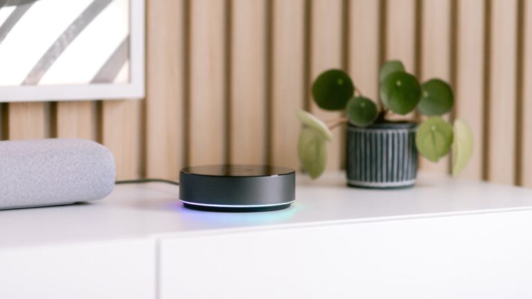 Homey Pro is a universally compatible smart home hub