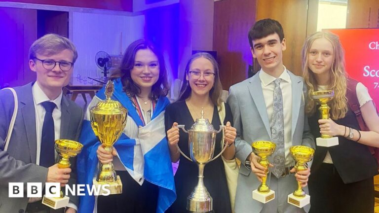 Scotland wins World Schools Debating Championships
